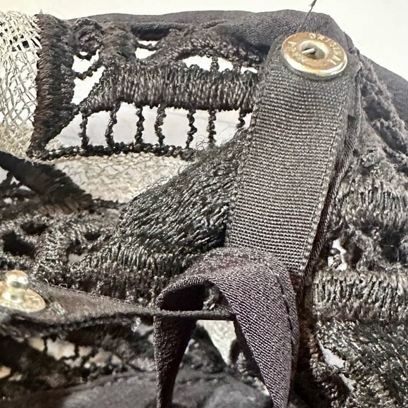 Escada Unique Needlework Cut-Out Top With Silk Cami Size 34 (Small) New! - Picture 11 of 12